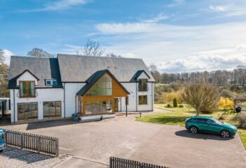 4 Pitempton Farm, Pitempton Road, Dundee, DD3 0PF