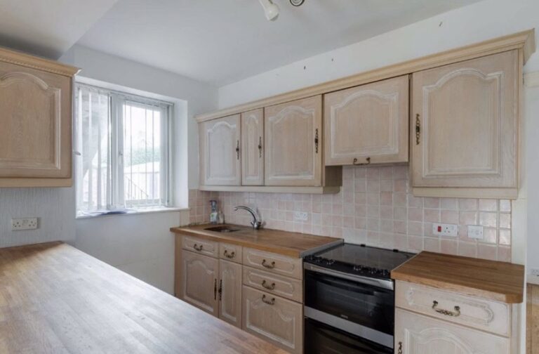 Home renovation before: Emily wanted to modernise the kitchen. Emilie Gray