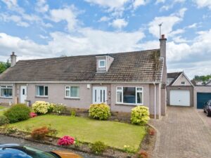 4 Gilston Place, Broughty Ferry, DD5 3JB