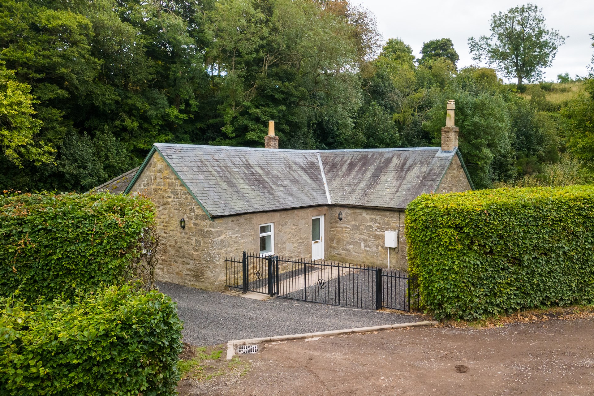 North Lodge Vinneyden, Braehead Road, Letham, DD8 2QE